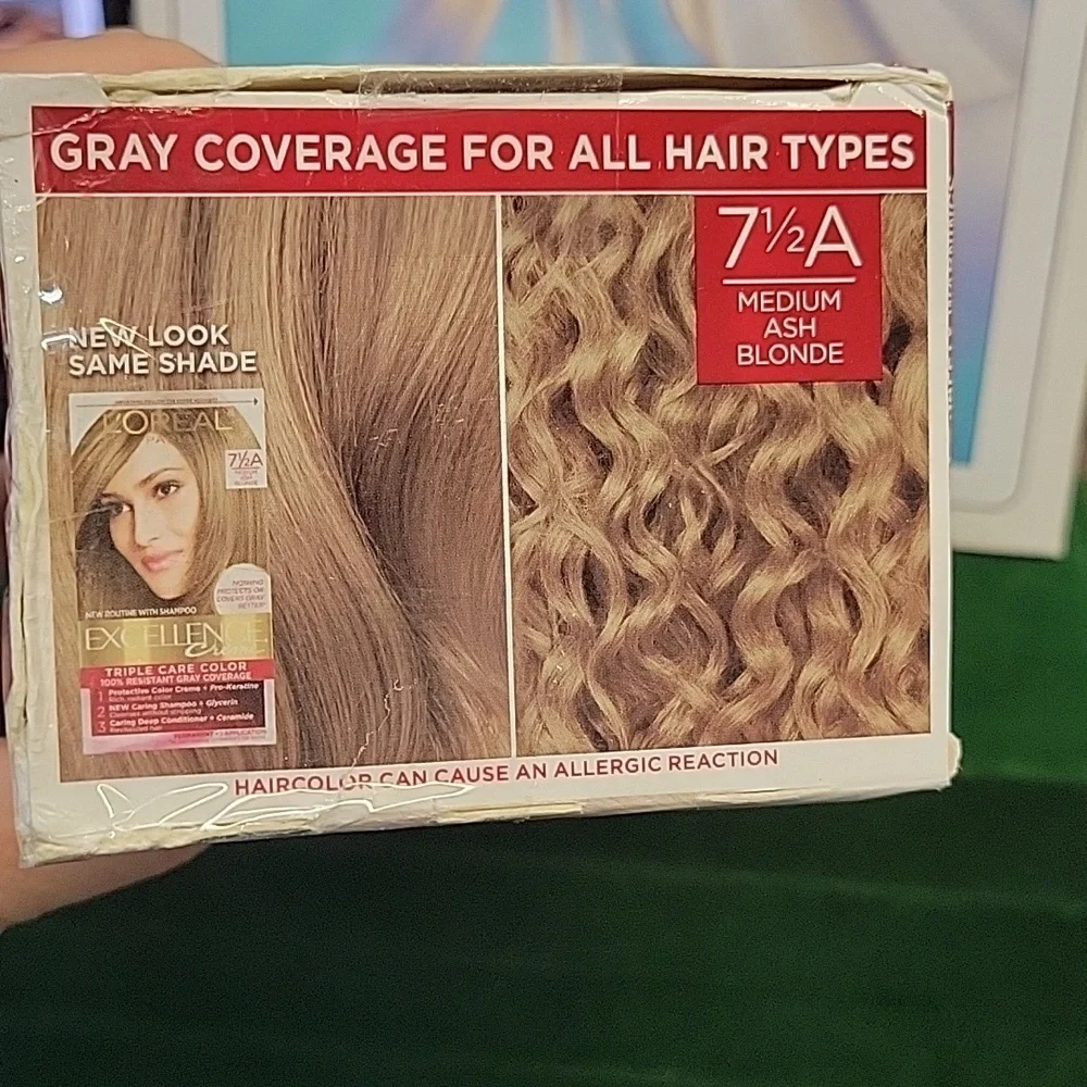 L'Oreal Excellence Creme Hair Color Medium Ash Blonde 7 1/2A 1 Application